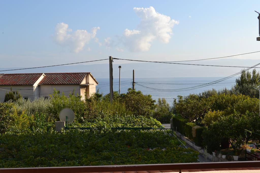 Apartments Karlo Omiš Extérieur photo