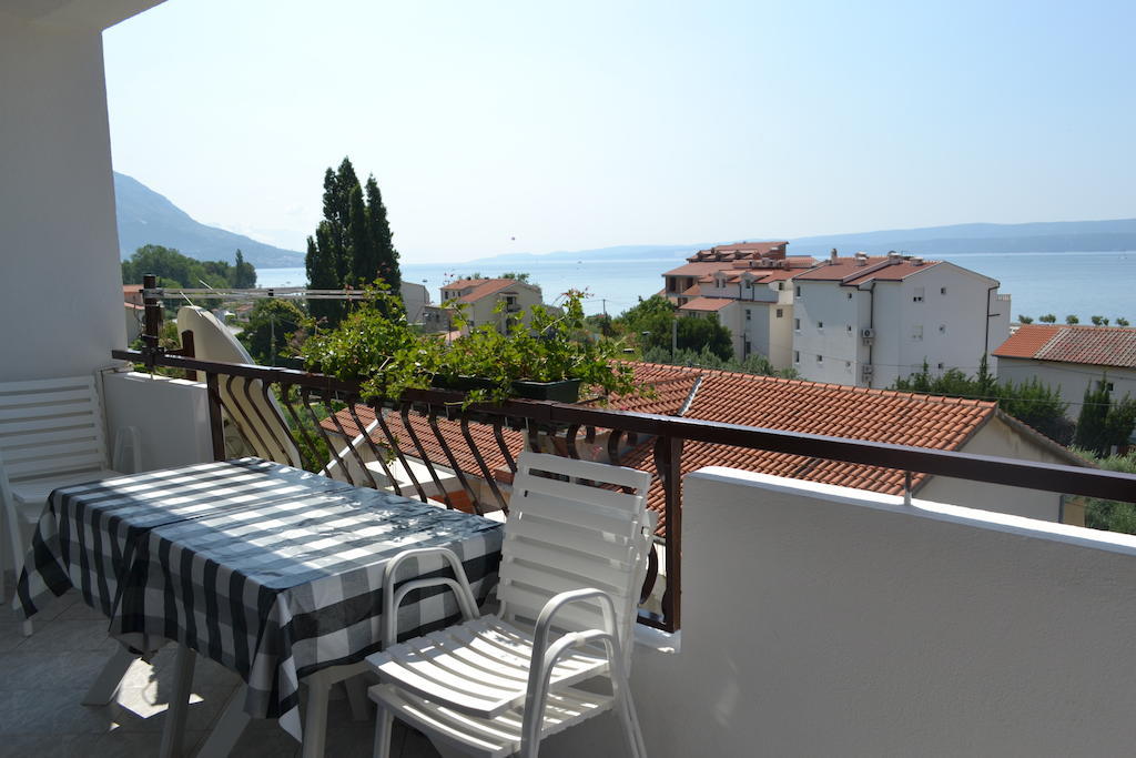Apartments Karlo Omiš Chambre photo