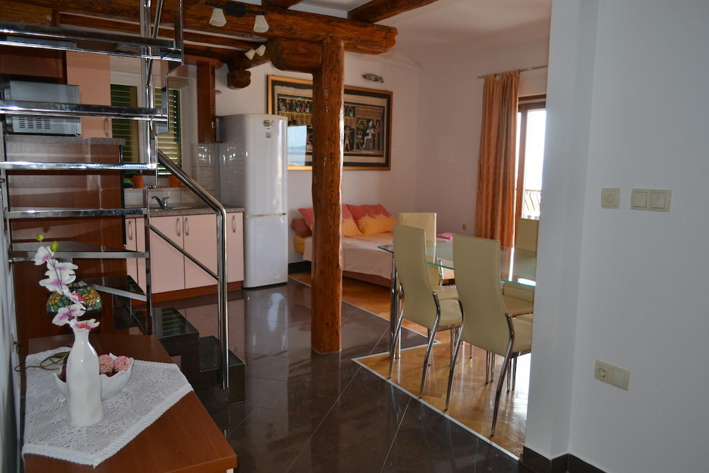 Apartments Karlo Omiš Extérieur photo